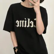 【現貨】【全套包裝】CELIN 24FW 哥德字母 刺繡logo 素色 短袖T恤：圖片 5