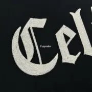 【現貨】【全套包裝】CELIN 24FW 哥德字母 刺繡logo 素色 短袖T恤：圖片 9