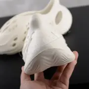 【現貨】YEEZY Foam Runner "Ararat" 骨白 洞洞鞋 洞洞拖 拖鞋 YZY G55486：圖片 8