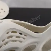 【現貨】YEEZY Foam Runner "Ararat" 骨白 洞洞鞋 洞洞拖 拖鞋 YZY G55486：圖片 9