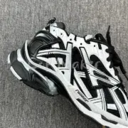 【預售】巴黎 BLC 7.0 Runner 時尚復古作舊 增高 老爹鞋 休閒鞋 黑白：圖片 8