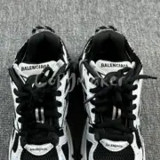 【預售】巴黎 BLC 7.0 Runner 時尚復古作舊 增高 老爹鞋 休閒鞋 黑白：圖片 11