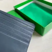 【現貨】BV家 Intrecciato編織 經典款 NAPPA 頭層牛皮 大編織 八卡皮夾錢包短夾 四色：圖片 13