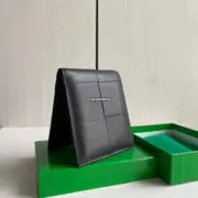 【現貨】BV家 Intrecciato編織 經典款 NAPPA 頭層牛皮 大編織 八卡皮夾錢包短夾 四色：圖片 28