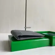 【現貨】BV家 Intrecciato編織 經典款 NAPPA 頭層牛皮 大編織 八卡皮夾錢包短夾 四色：圖片 37