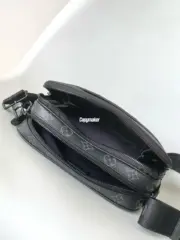 【預售】1V Alpha 經典老花壓紋暗紋 小牛皮 單肩包側背包手提包斜挎包：圖片 10