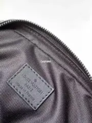 【預售】1V Alpha 經典老花壓紋暗紋 小牛皮 單肩包側背包手提包斜挎包：圖片 11