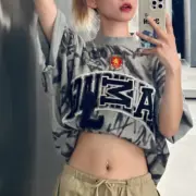 巴黎 BLC 23SS SKATER T-SHIRT  秀款 曼聯 水洗塗鴉作舊破壞 毛巾刺繡 短袖T恤：圖片 6