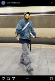 PRA  22FW 三角標 頭層牛皮 鍍銀鈀金 皮帶腰帶：圖片 5