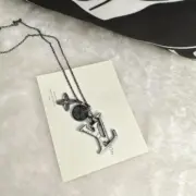 1V 20FW INITIALES 經典logo Monogram 白松石 項鍊 吊墜 M00317：圖片 7