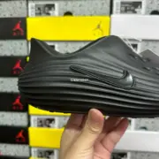 【618新品】NK ReactX Rejuven8 復古洞洞鞋懶人鞋拖鞋 全黑黑色 HV5060-001：圖片 10