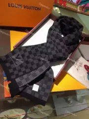 1V 經典棋盤格格紋 雙面 經典款 純羊毛 圍巾 披肩 二色：圖片 16