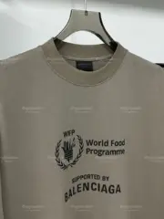 巴黎 BLC x WFP 24SS 世界糧食署 慈善限定 短袖T恤 卡其色：圖片 7