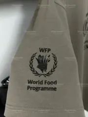 巴黎 BLC x WFP 24SS 世界糧食署 慈善限定 短袖T恤 卡其色：圖片 9