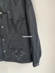 【預售】1V 25SS 滿版老花字母logo  水洗皮標 牛仔外套夾克襯衫：圖片 14