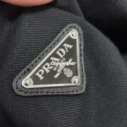 【現貨】【全套包裝】PRA 25SS KF三角標logo 拉鍊Polo衫短袖T恤 黑色：圖片 10