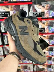 【預售】 NB x JJJJound 990v3 黑棕 慢跑鞋 休閒鞋 M990JJ3：圖片 3