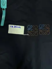 【現貨】LOWE 25SS 經典幾何刺繡logo 簡約 短袖T恤 海軍藍/米白：圖片 6