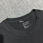 【現貨】【免運】【福利回饋】ARC'TERYX 25SS CAPTIVE 經典刺繡logo 始祖鳥 T恤短袖：圖片 3