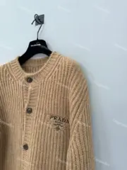 PRA 23FW 經典徽章 羊毛混紡 針織衫毛衣外套開衫：圖片 19