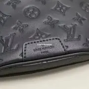 【預售】1V 22SS Discovery PM 經典老花壓紋暗紋 小牛皮 單肩包側背包腰包胸包：圖片 10