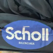 【預售】巴黎 BLC x Scholl 聯名 25SS 藍色印花logo 簡約短袖T恤 周杰倫著用：圖片 5