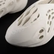 【現貨】YEEZY Foam Runner "Sand" 沙色 洞洞鞋 洞洞拖 拖鞋 YZY FY4567：圖片 5