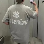 【現貨】巴黎 BLC 25SS 秀款 膠帶 繃帶logo 水洗做舊 破壞 短袖T恤 灰色：圖片 4