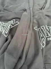 【現貨】巴黎 BLC 24FW 胸口大logo 開裂破壞印花 帽T連帽衛衣帽衫 黑色：圖片 11