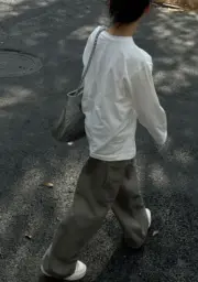 PRA 24SS 素色簡約 三角標小logo 水洗寬鬆口袋工裝褲長褲 橄欖綠：圖片 23