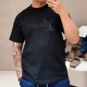 【現貨】1V 25SS 隱藏款 漸層渲染字母logo 短袖T恤：圖片 4