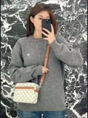 CELIN 22FW 素色小logo刺繡 圓領毛衣衛衣大學T長袖 針織：圖片 8