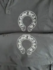 【現貨】【過驗】Chrome Hearts 25SS 馬蹄梵文 925純銀扣 Polo衫短袖T恤 CH克羅心 水洗灰：圖片 11