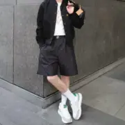 【現貨】1V 25SS 暗紋老花字母logo 滿版 暗黑 短褲休閒褲褲子 黑色：圖片 3