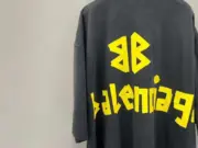 巴黎 BLC 23SS 秀款 膠帶 繃帶logo 水洗做舊 破壞 短袖T恤 藍黑色：圖片 10