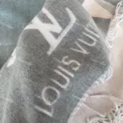 1V REYKJAVIK GRADIENT 雙色漸層老花 經典款 純羊毛 圍巾 披肩 三色：圖片 20