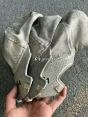 巴黎 BLC 24SS 破壞做舊水洗泥染螺絲刺繡logo 棒球帽老帽鴨舌帽帽子 黑灰色：圖片 6