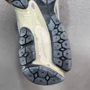 【預售】NB 2002R "Refined Future" 雲雨灰 慢跑鞋 休閒鞋 M2002RDA：圖片 15