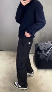 【現貨】M1U M1U 25SS Cargo 刺繡logo 多口袋工裝褲直筒褲 科技面料 黑色：圖片 4