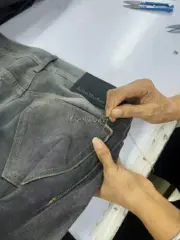 【預售】Acne Studios 25SS 彎刀 水洗潑墨黑灰 2006F 闊腿牛仔褲寬版工裝褲：圖片 7