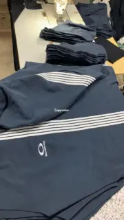 【預售】巴黎 BLC 25FW 單還圓環刺繡字母logo 五條槓織帶 長褲休閒褲棉褲衛褲 海軍藍：圖片 9