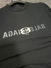 巴黎 BLC 24SS 雙環反轉logo 顛倒字母 作舊破壞 短袖T恤：圖片 5