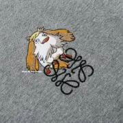 LOWE 23SS 宮崎駿 聯名 霍爾的移動城堡 老狗 因因 短袖 T恤：圖片 11