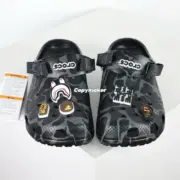 【預售】A Bathing Ape BAPE x Crocs Classic Clog 猿人聯名迷彩 洞洞鞋休閒鞋涼鞋拖鞋：圖片 7