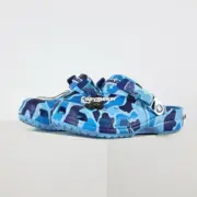 【預售】A Bathing Ape BAPE x Crocs Classic Clog 猿人聯名迷彩 洞洞鞋休閒鞋涼鞋拖鞋：圖片 32