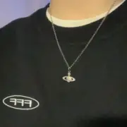 【現貨】Viv1enne Westwood mini bas relief pendant 滿鑽星球浮雕 項鍊吊墜：圖片 9