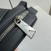 【預售】【原廠】BV家 Intrecciato編織 NAPPA 頭層牛皮 手機包單肩包側背包小包 黑色：圖片 15