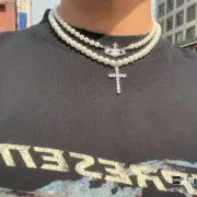 【現貨】Viv1enne Westwood mini bas relief choker 帶鑽星球浮雕 珍珠項鍊頸鍊：圖片 12