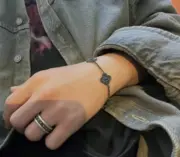 VCA 梵克雅* Alhambra 四葉草 限定款 全黑黑魂黑武士 雷射 手環 手鍊 V金：圖片 2