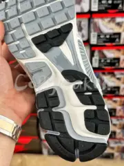 【預售】NK Zoom Vomero 5 灰白 米灰 休閒鞋 運動鞋 FD9919-001：圖片 17